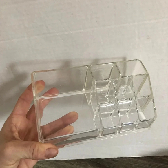 Clear Acrylic  Organizer - Picture 7 of 7